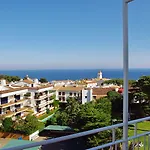 Alga Hotel 4*