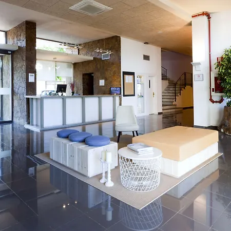 Alga Hotel 4*