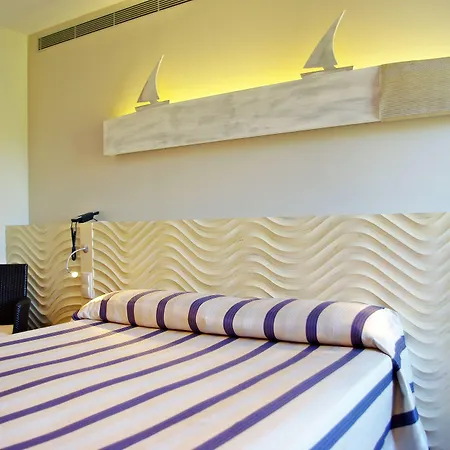 Alga Hotel 4*