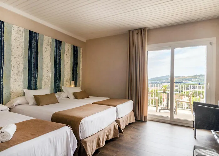 Alga Hotel 4*