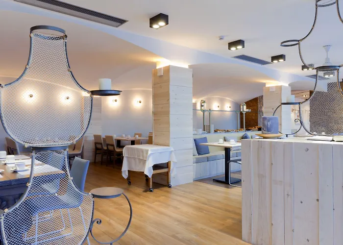 Alga Hotel 4*